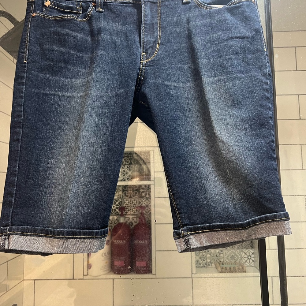 Denizen from Levi's Blue Bermuda Shorts Classic Style